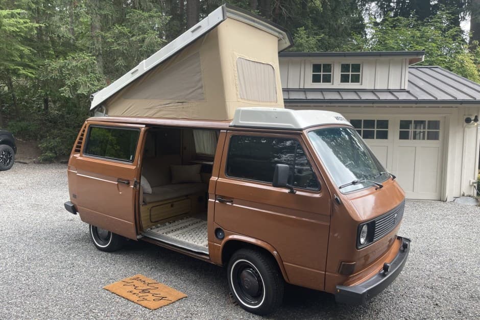 1980 Volkswagen Vanagon sold for $15,000