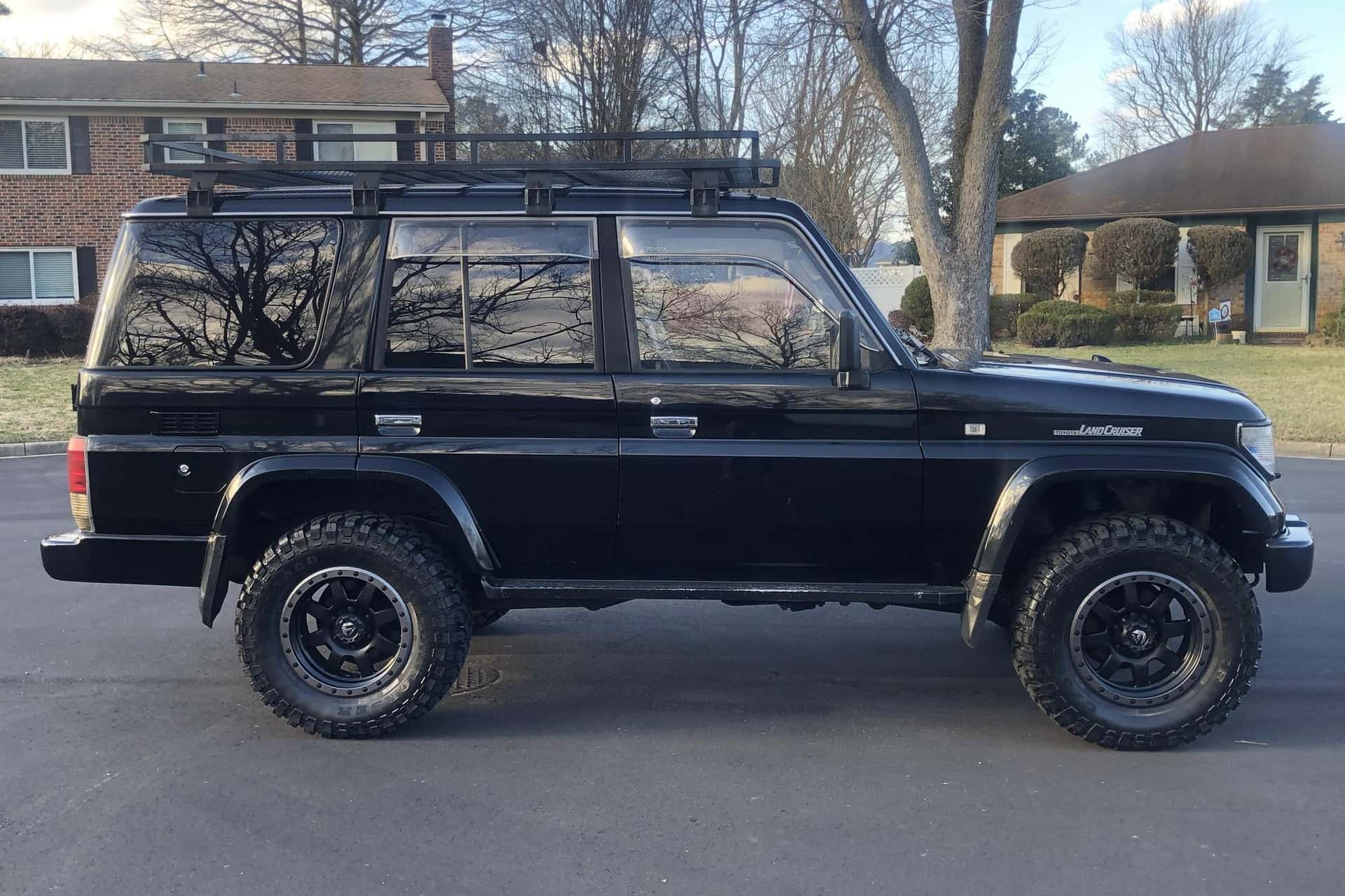 1994 Toyota Land Cruiser sold for $22,469