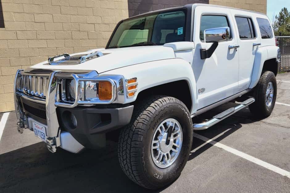 2008 Hummer H3 sold for $32,750