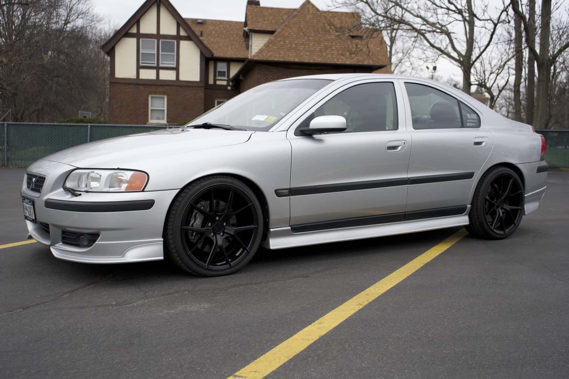 2004 Volvo S60 sold for $13,000
