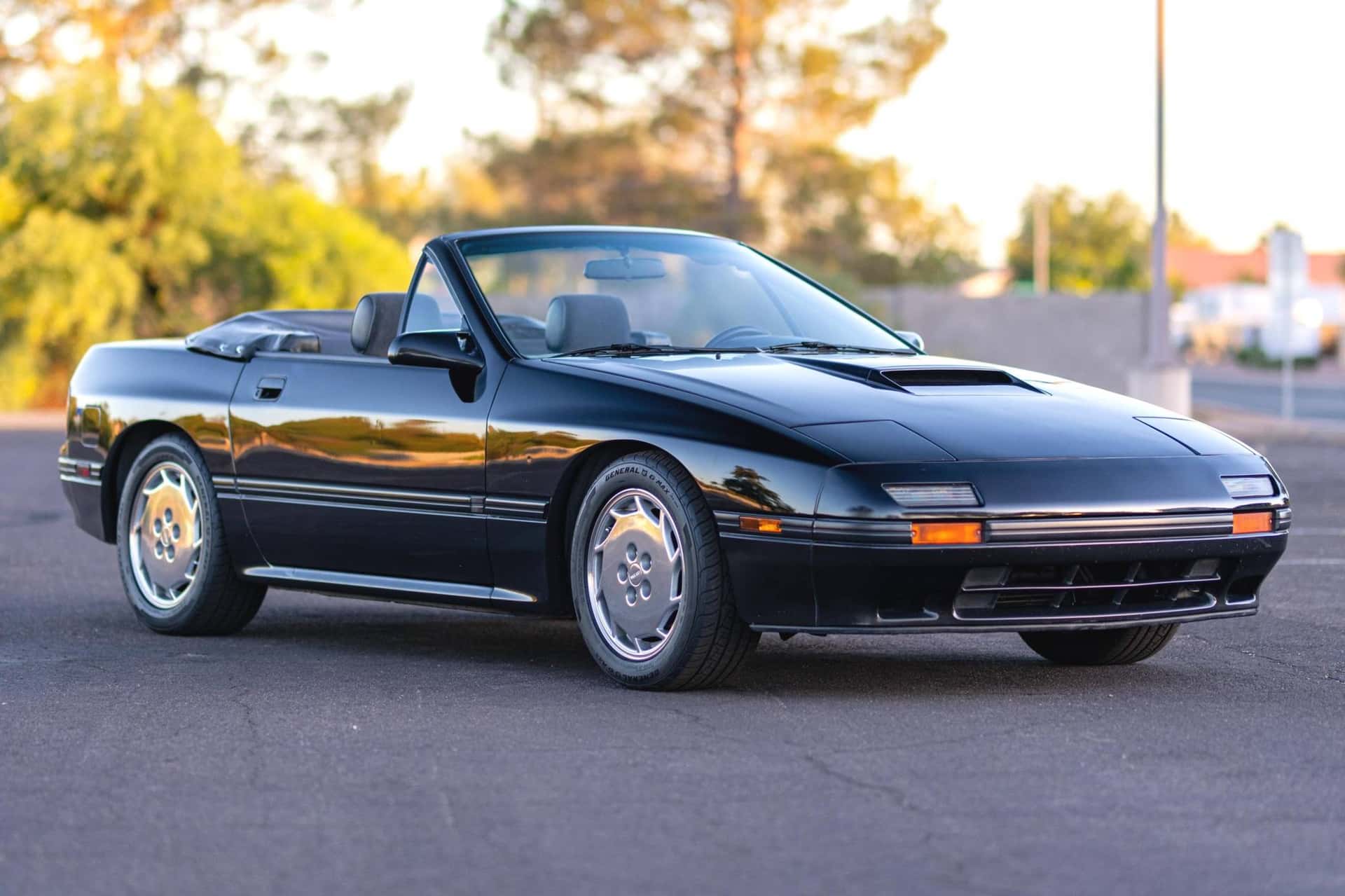 1988 Mazda FC RX-7 sold for $13,600