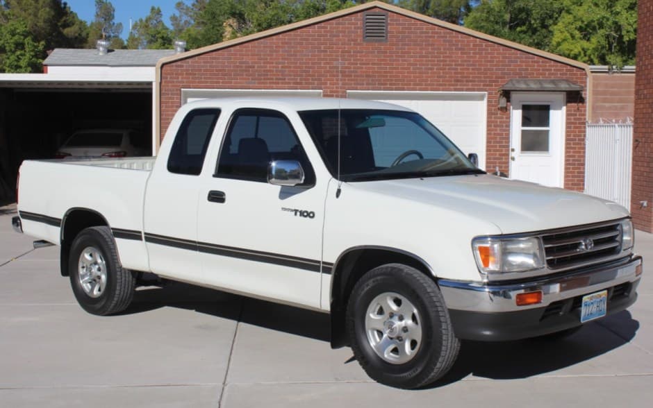 1997 Toyota T100 sold for $13,555