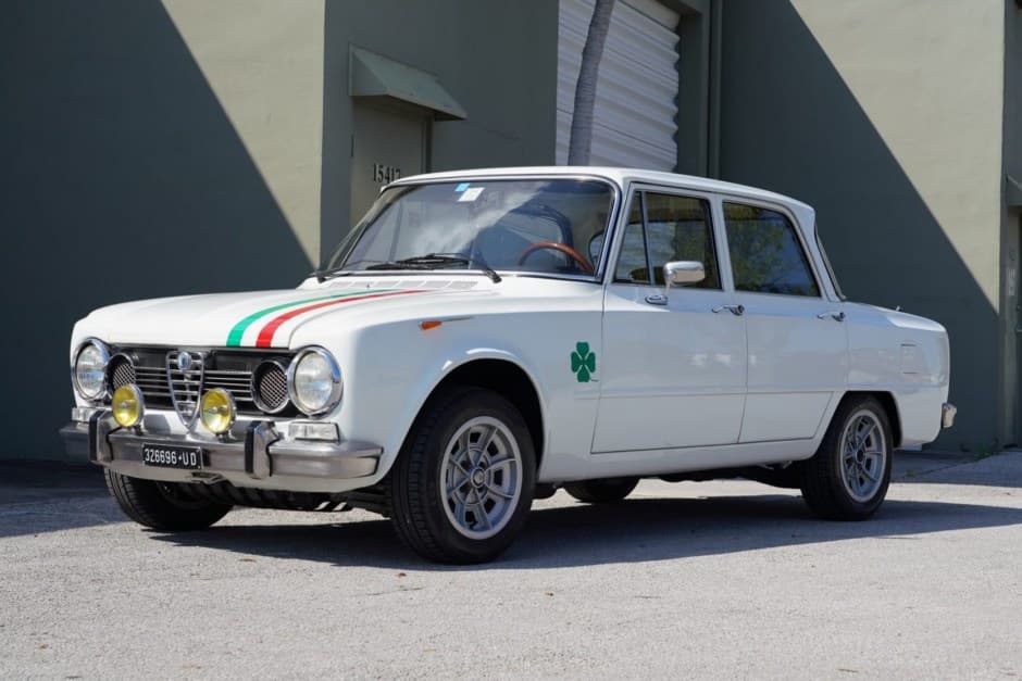 1977 Alfa Romeo 105 Series Sedan sold for $20,500