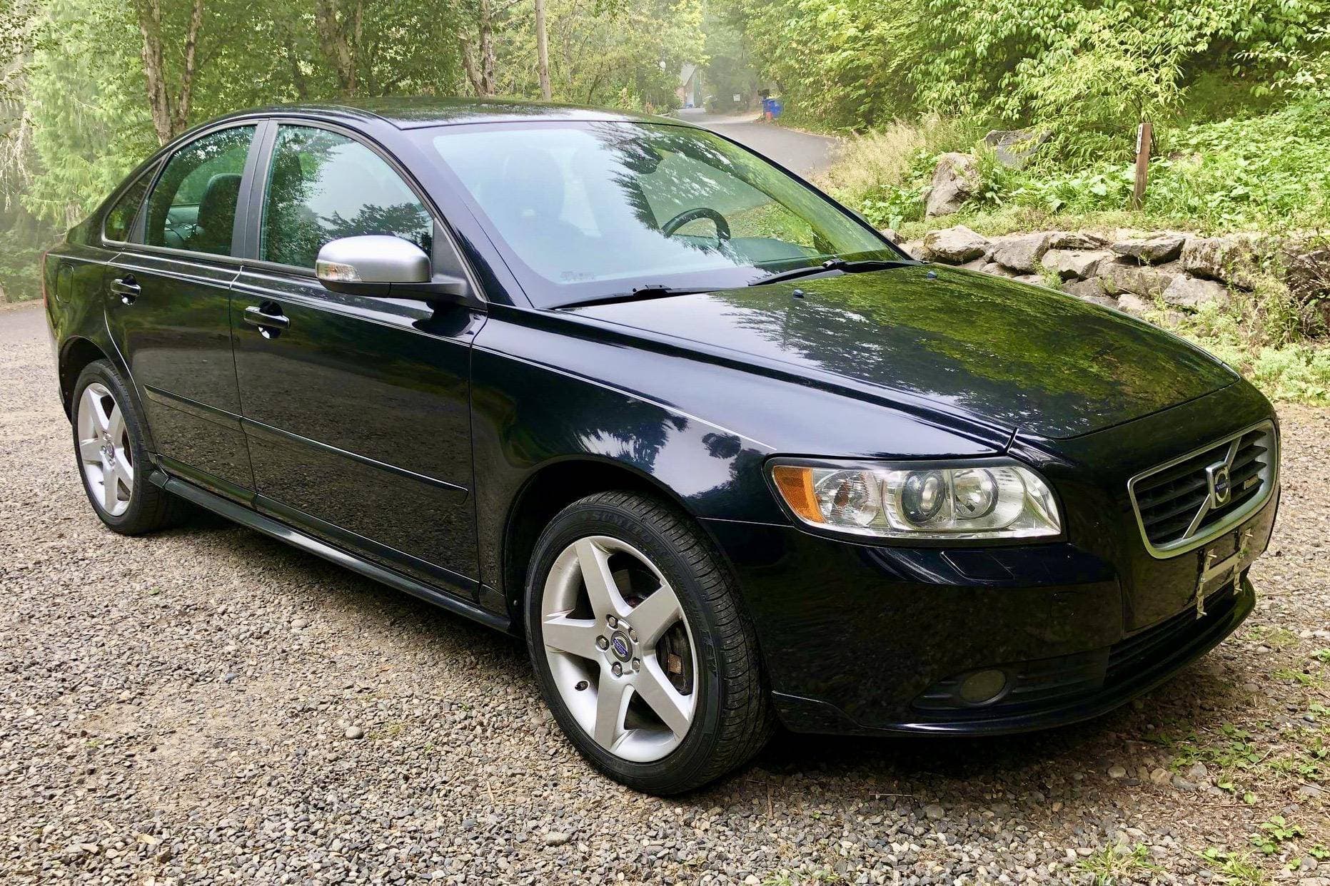2010 Volvo S40 sold for $8,600
