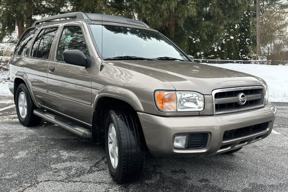2002 Nissan Pathfinder sold for $6,100