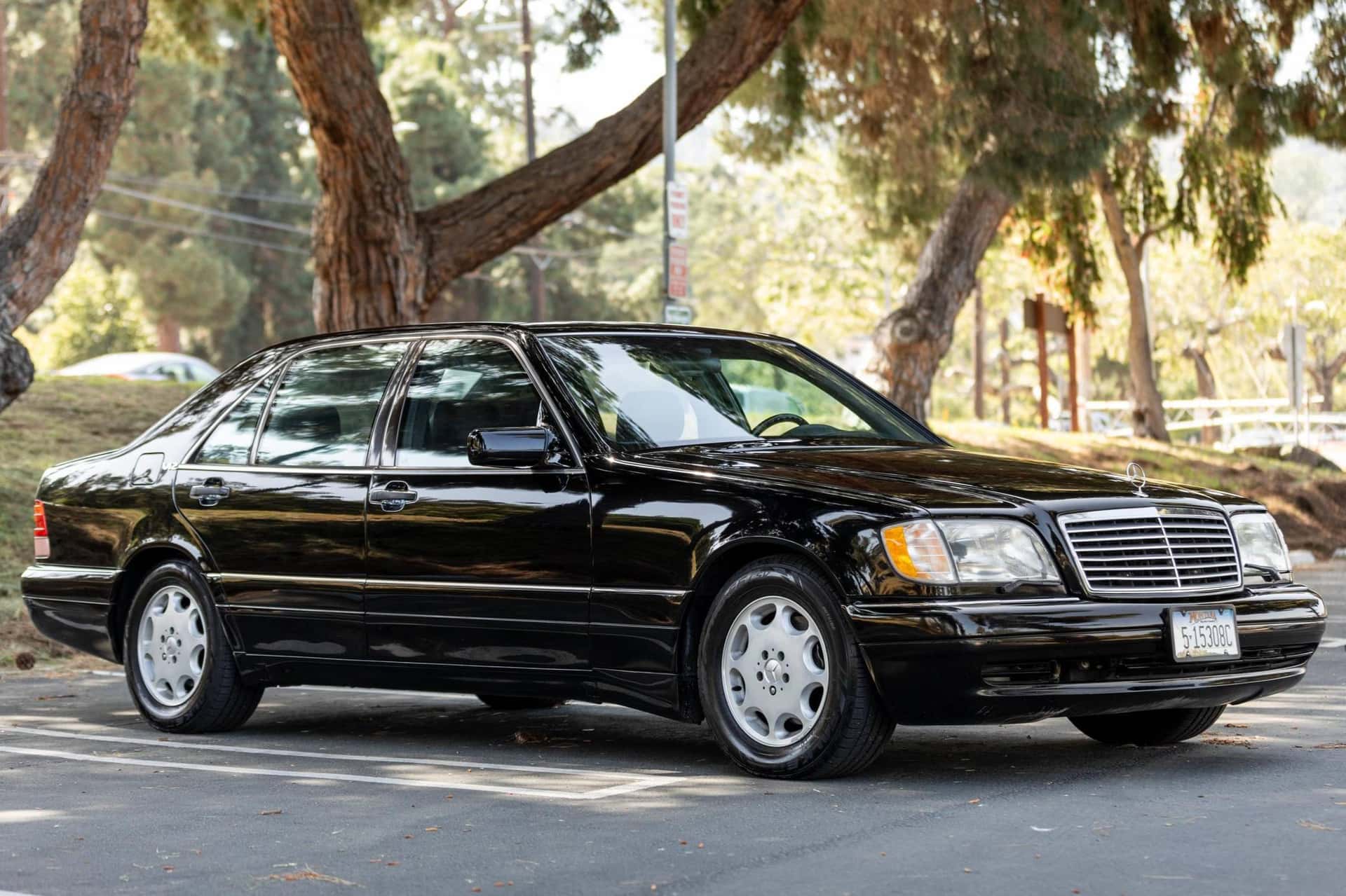1996 Mercedes-Benz S-Class sold for $12,200