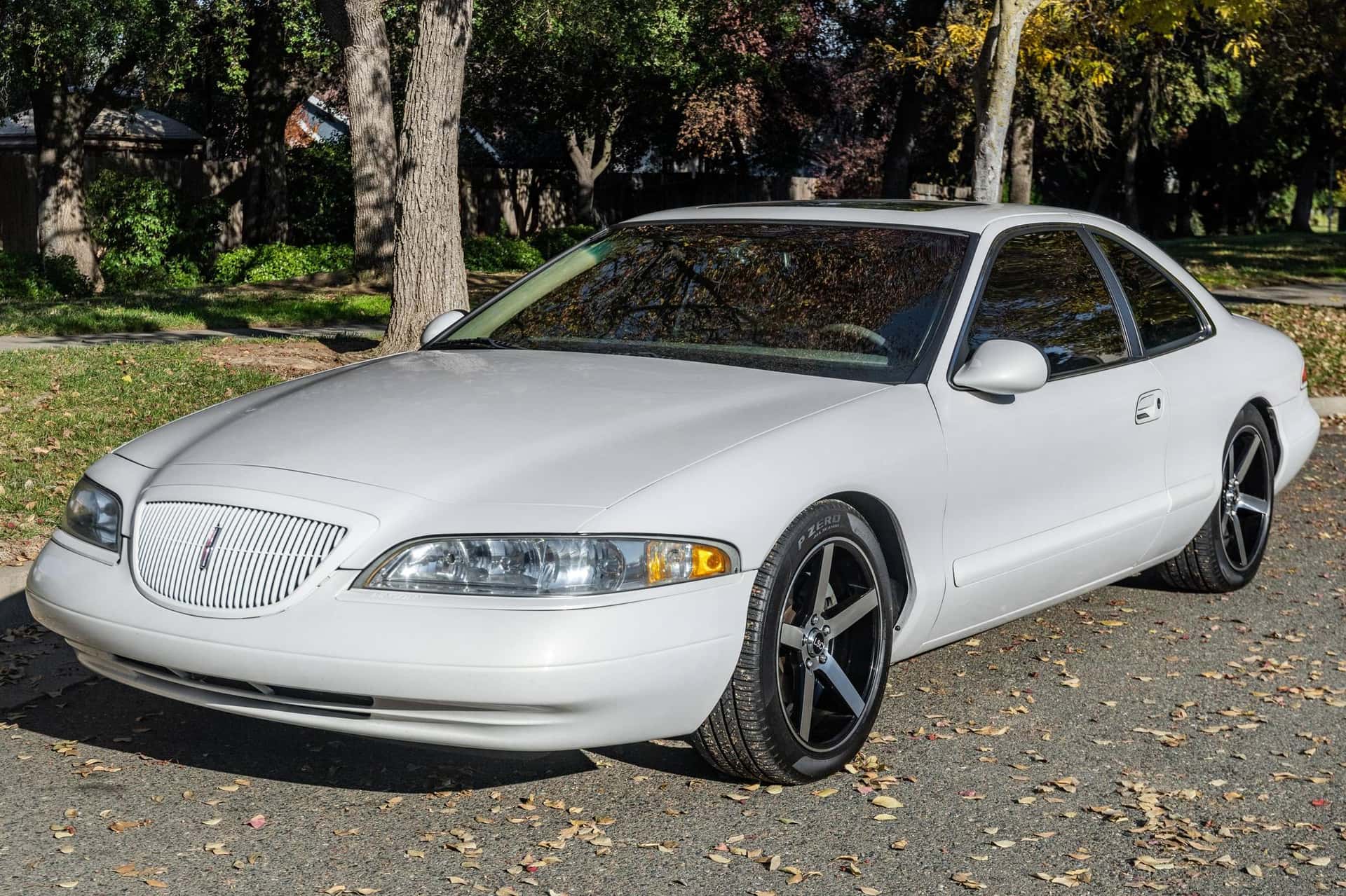 1998 Lincoln Mark VIII sold for $6,200