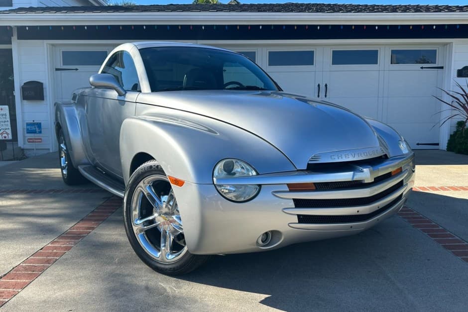 2004 Chevrolet SSR sold for $19,750