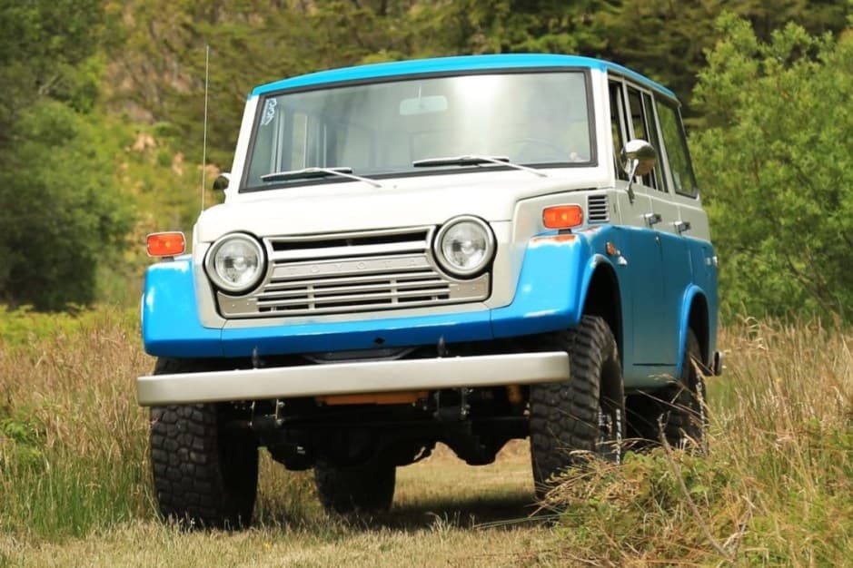 1972 Toyota Land Cruiser FJ55 sold for $42,000