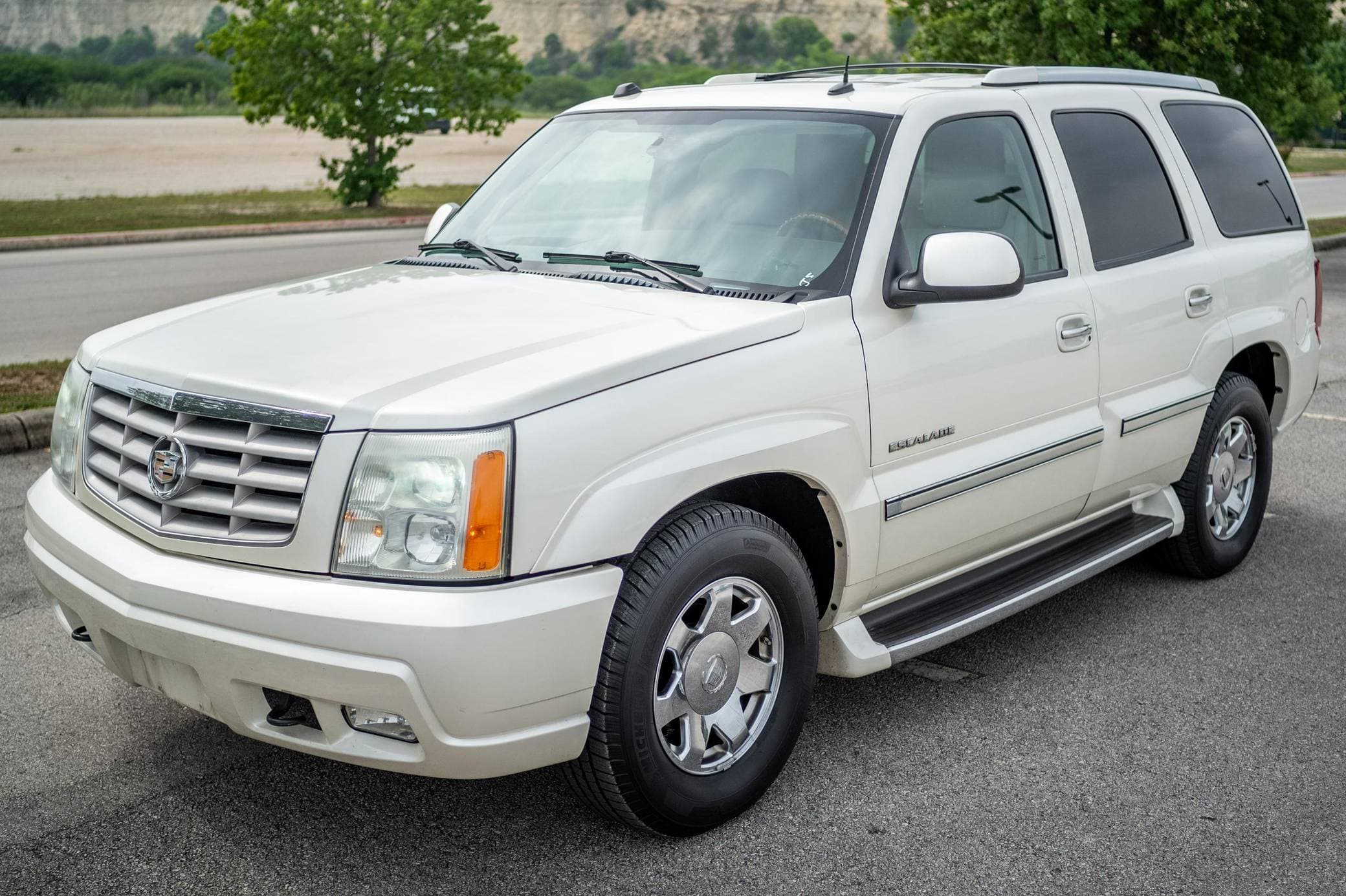 2004 Cadillac Escalade sold for $7,500