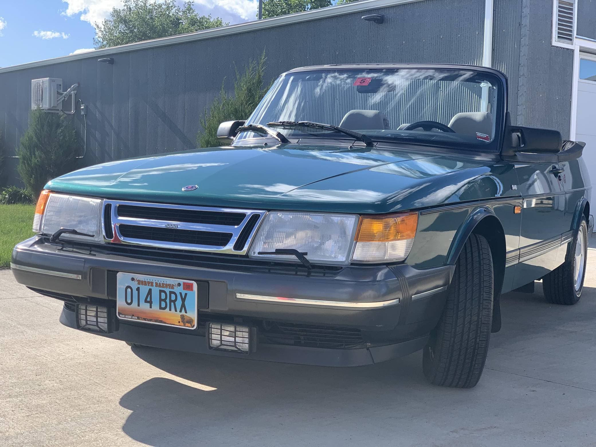1992 Saab 900 sold for $14,000