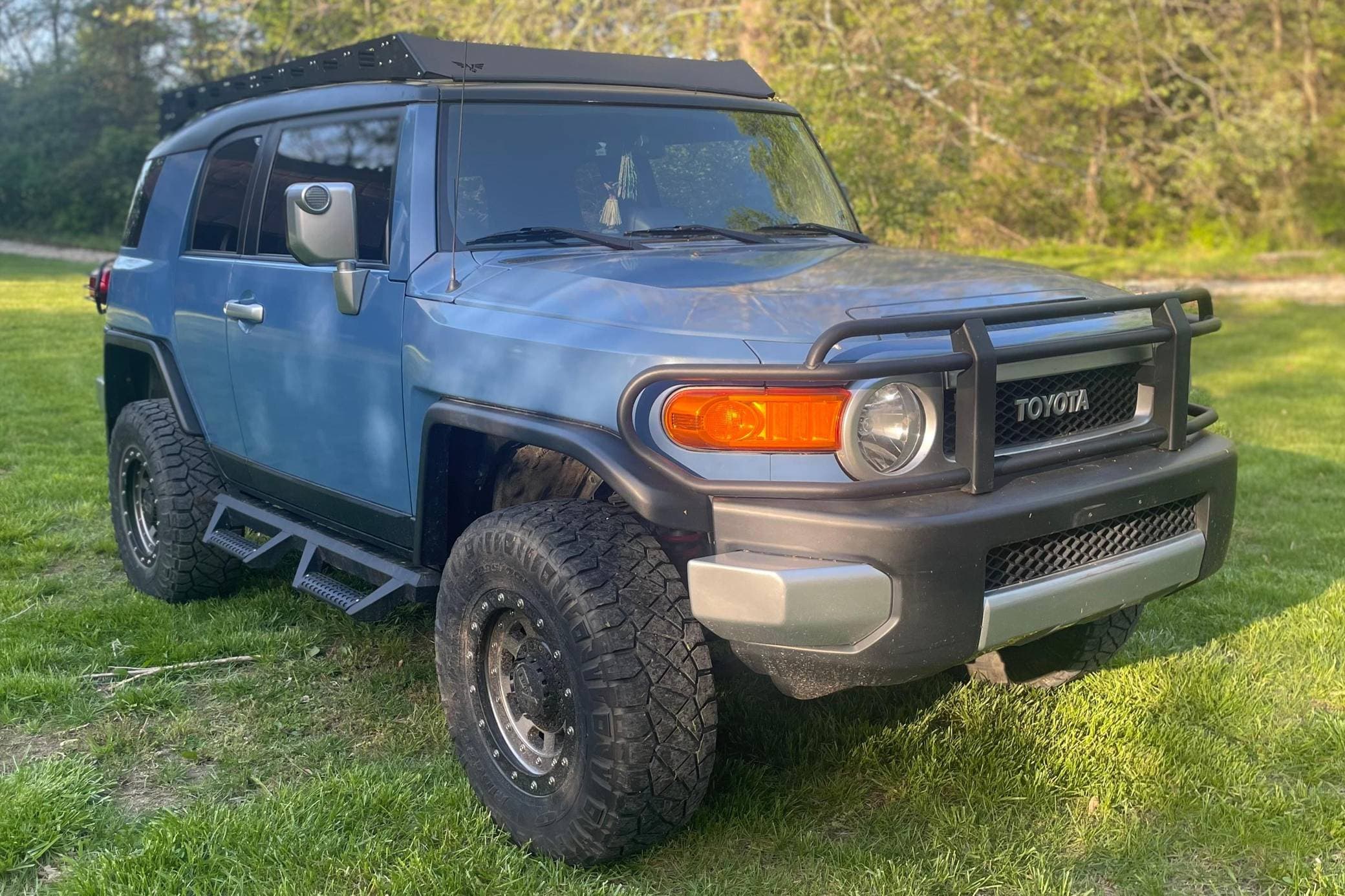 2009 Toyota FJ Cruiser sold for $15,250