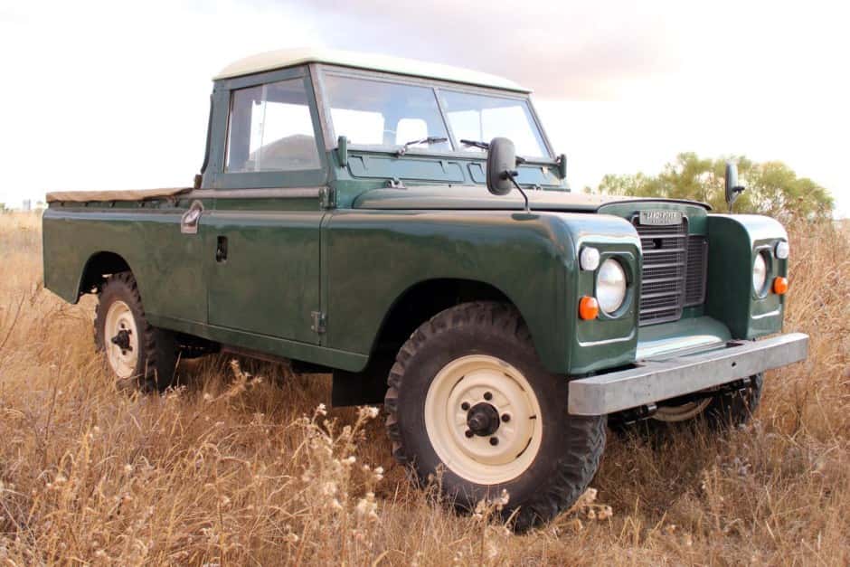 1980 Land Rover Series 109 sold for $22,250