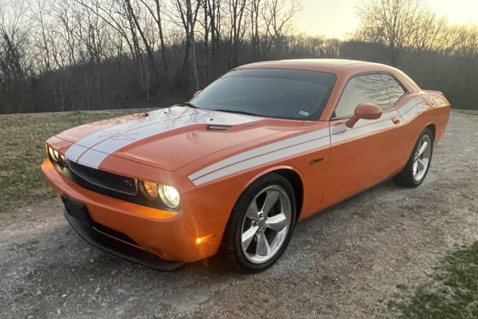 2014 Dodge Challenger (non-SRT, 2009-2023) sold for $26,400