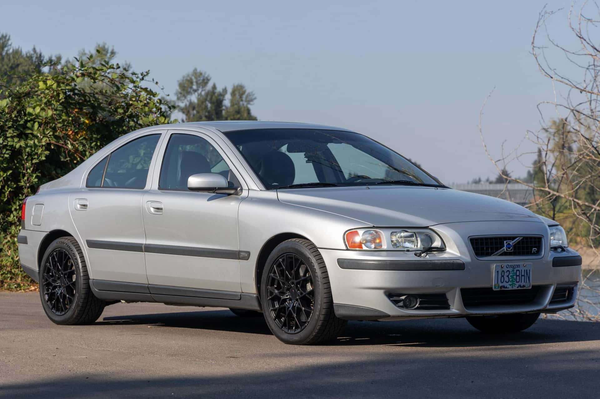 2004 Volvo S60 sold for $9,100