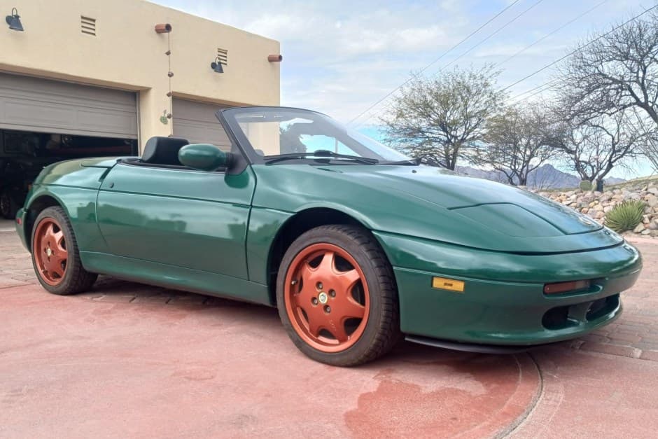 1991 Lotus Elan M100 sold for $11,991