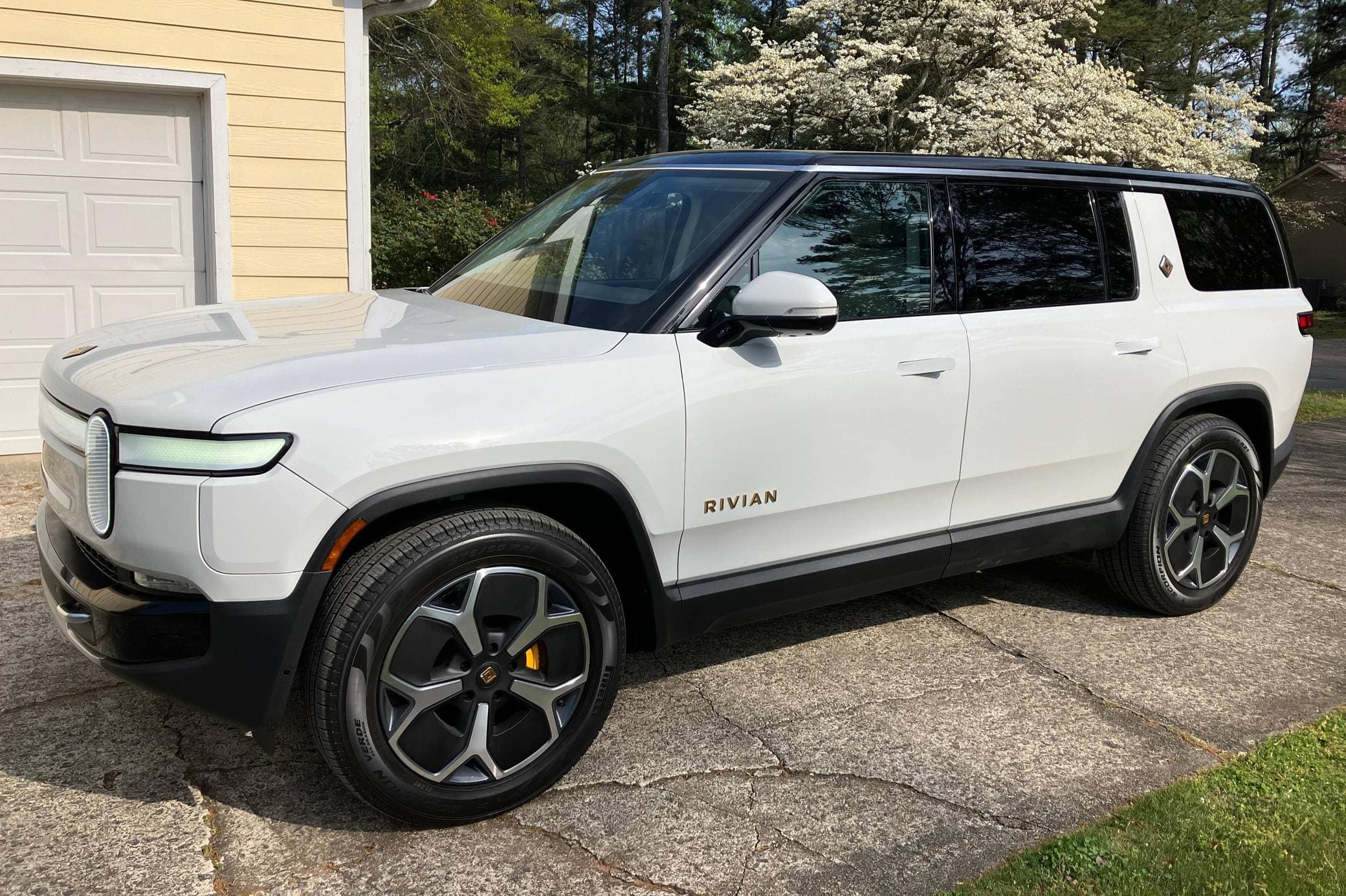 2024 Rivian R1S sold for $78,500
