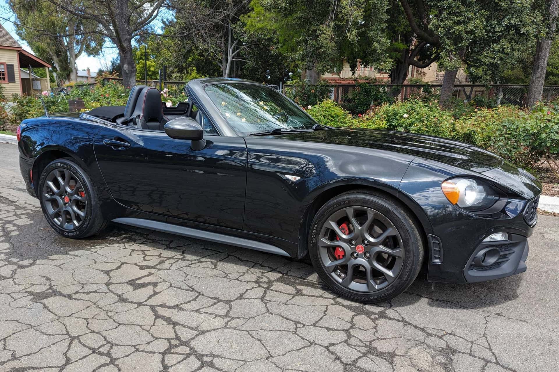 2017 Fiat 124 Spider sold for $16,250