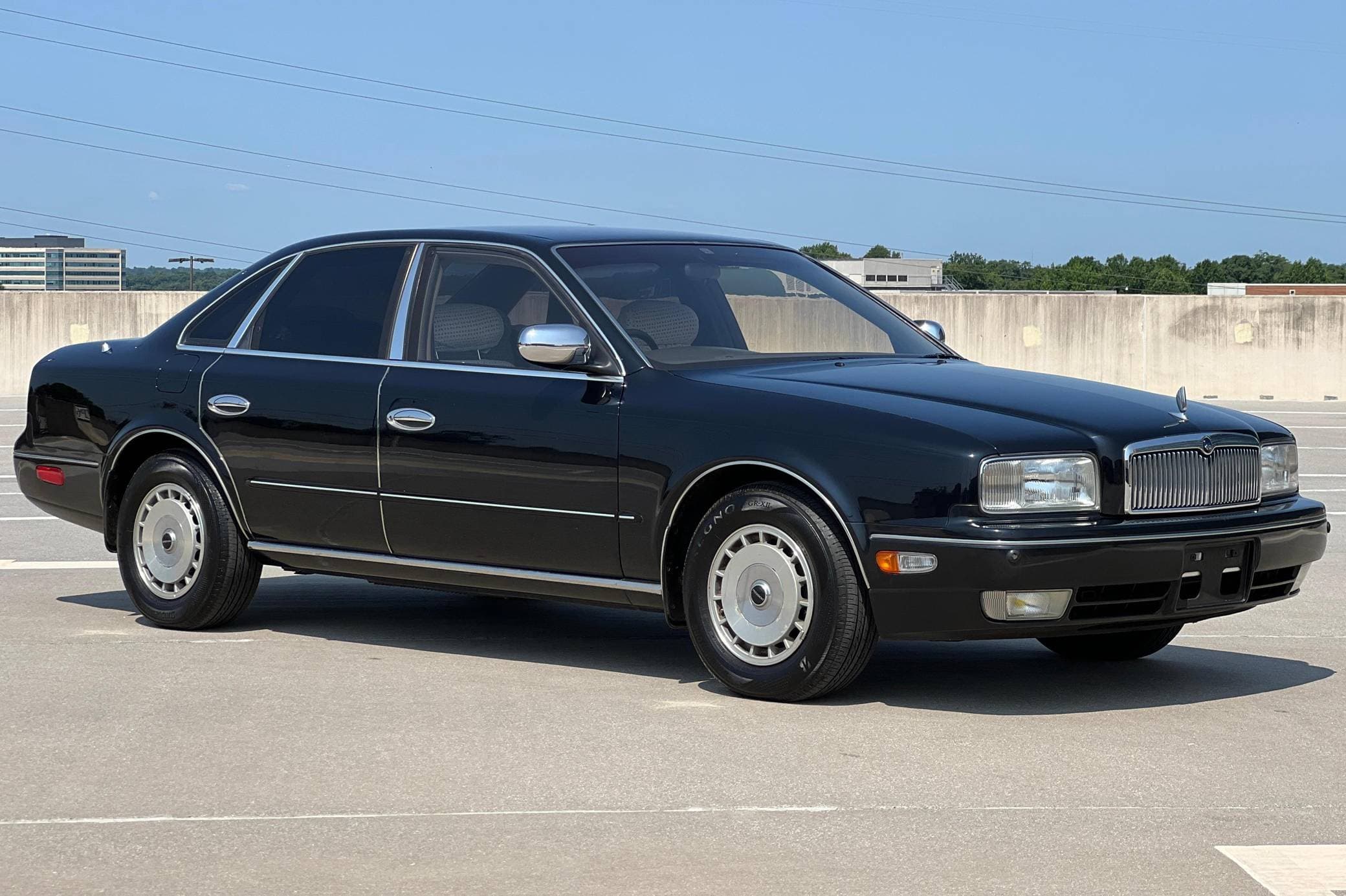 1996 Nissan President sold for $6,200