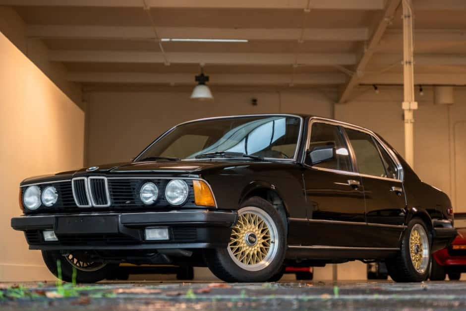 1983 BMW E23 7-Series sold for $11,250