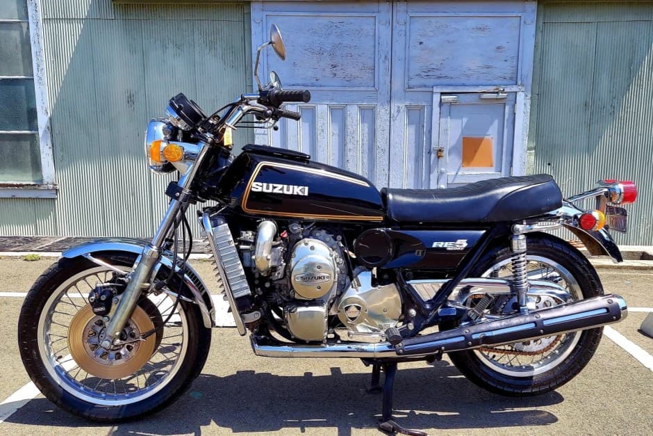 1976 Suzuki Motorcycles sold for $8,200