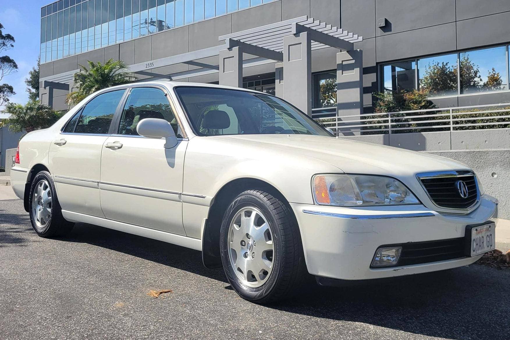 2004 Acura RL sold for $9,000