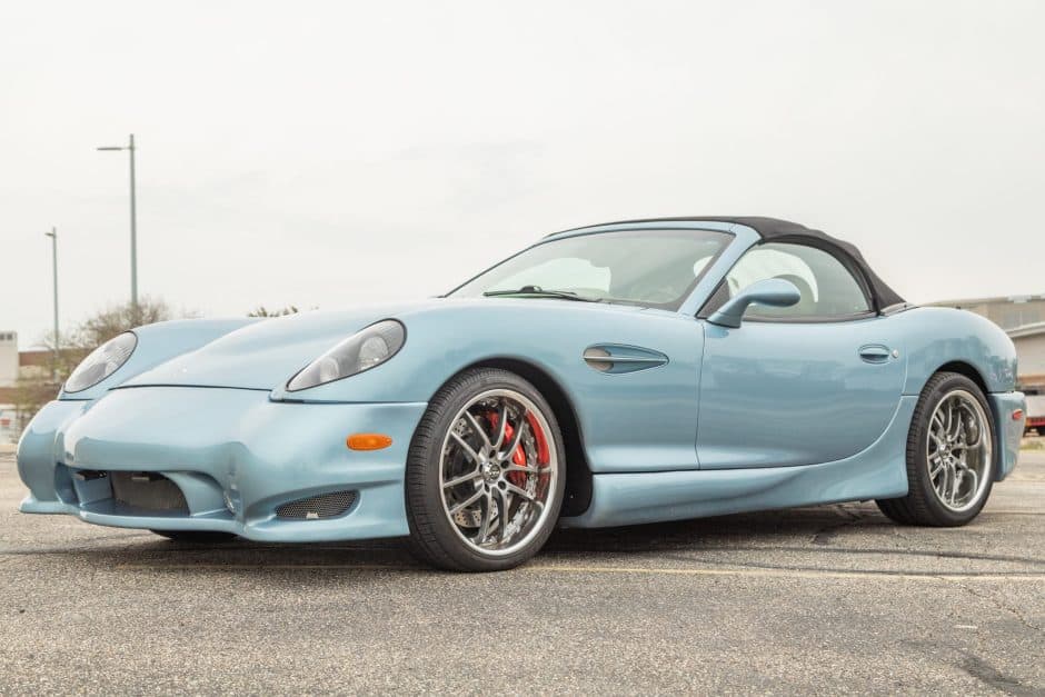 2005 Panoz Esperante sold for $71,000