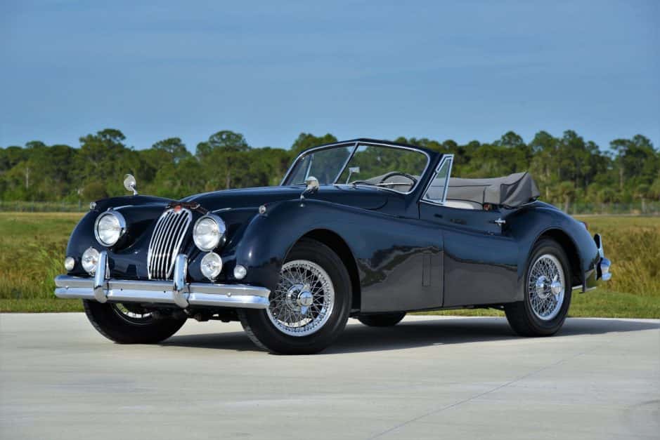 1955 Jaguar XK140 sold for $98,500