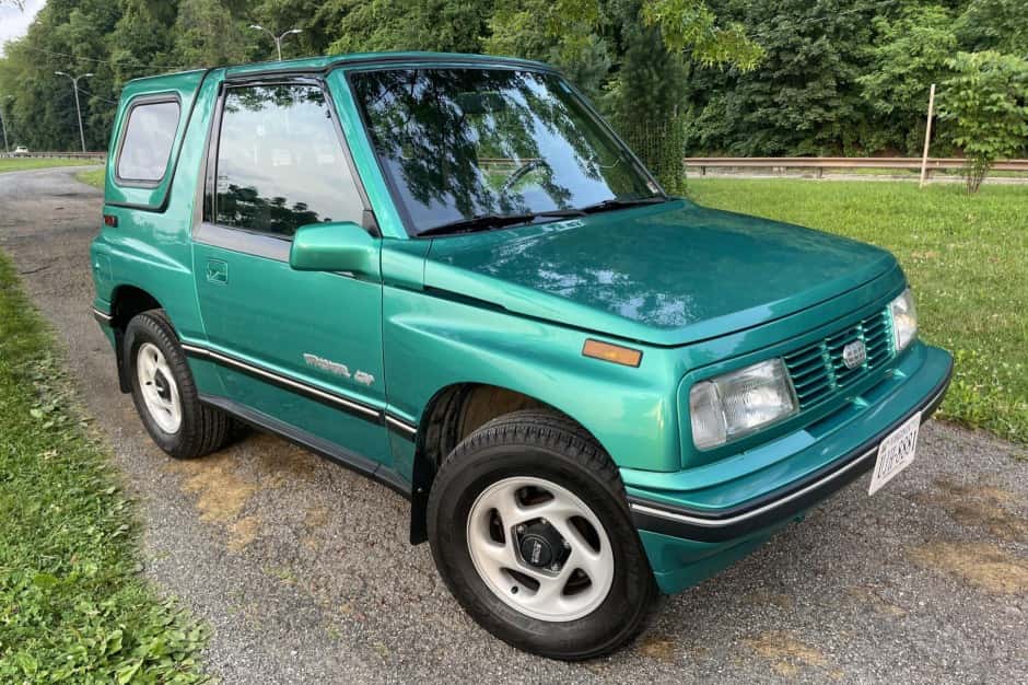 1994 Geo Tracker/Suzuki Sidekick sold for $10,250