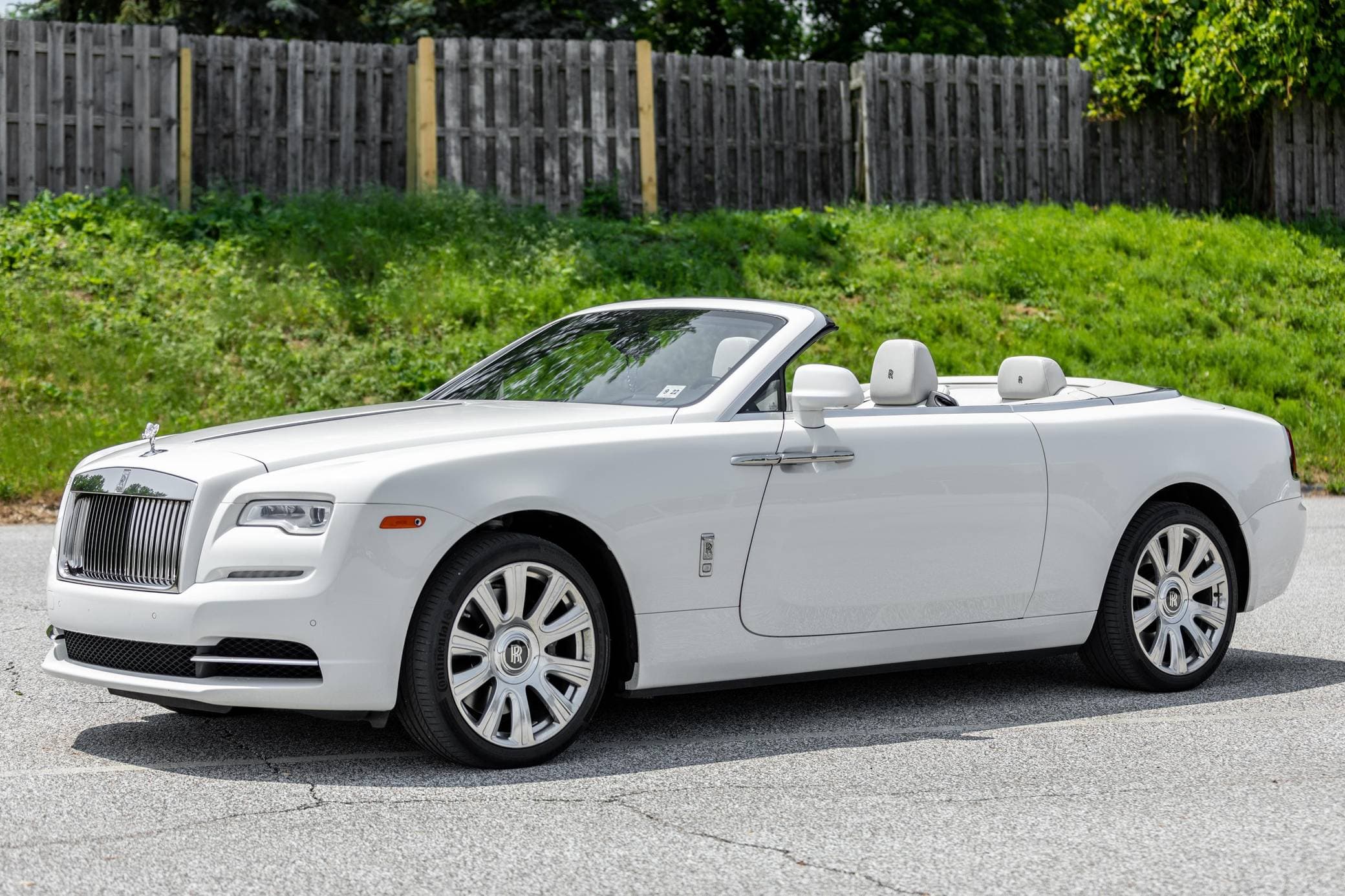 2017 Rolls-Royce Dawn sold for $197,000