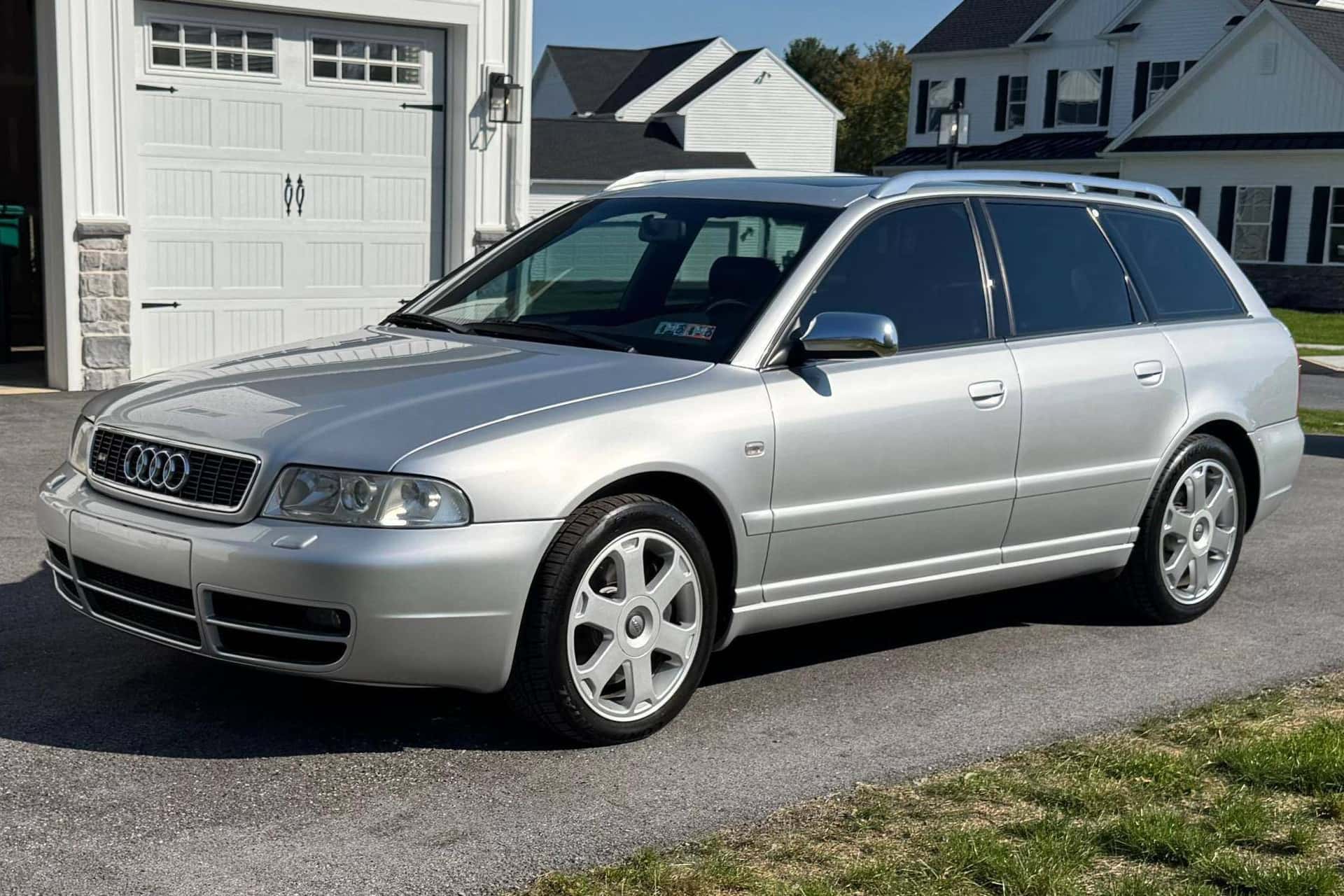 2001 Audi B5 S4 sold for $27,750