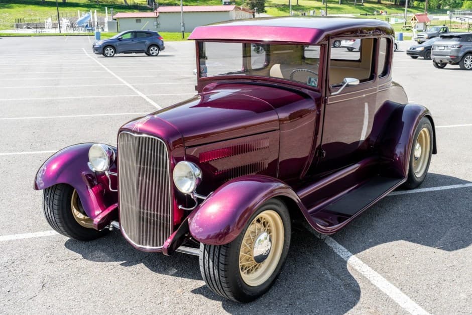 1929 Ford sold for $24,900