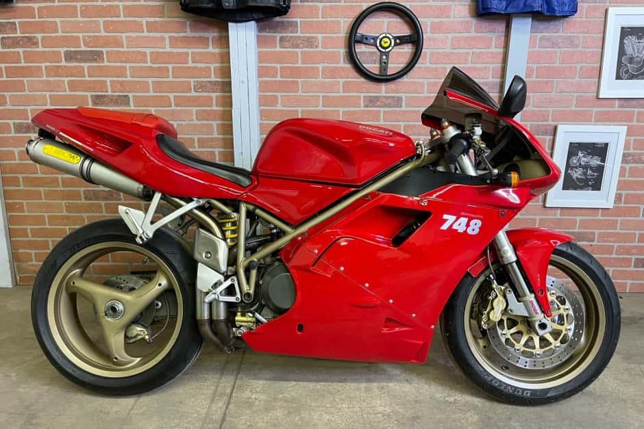 2000 Ducati 748 sold for $7,225