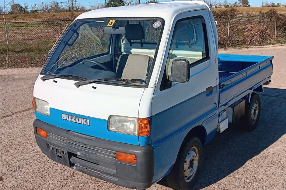 1996 Suzuki Carry sold for $3,900