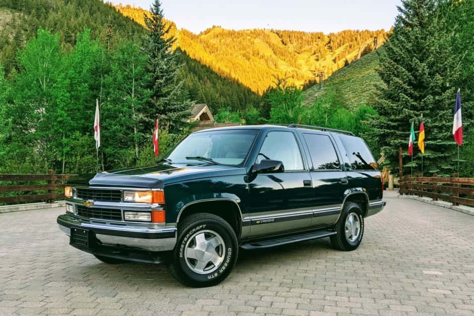 1998 Chevrolet Tahoe GMT400 sold for $29,500