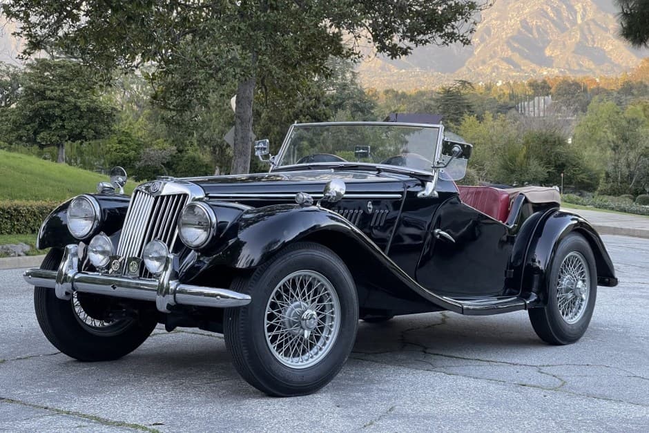 1954 MG TF sold for $26,000