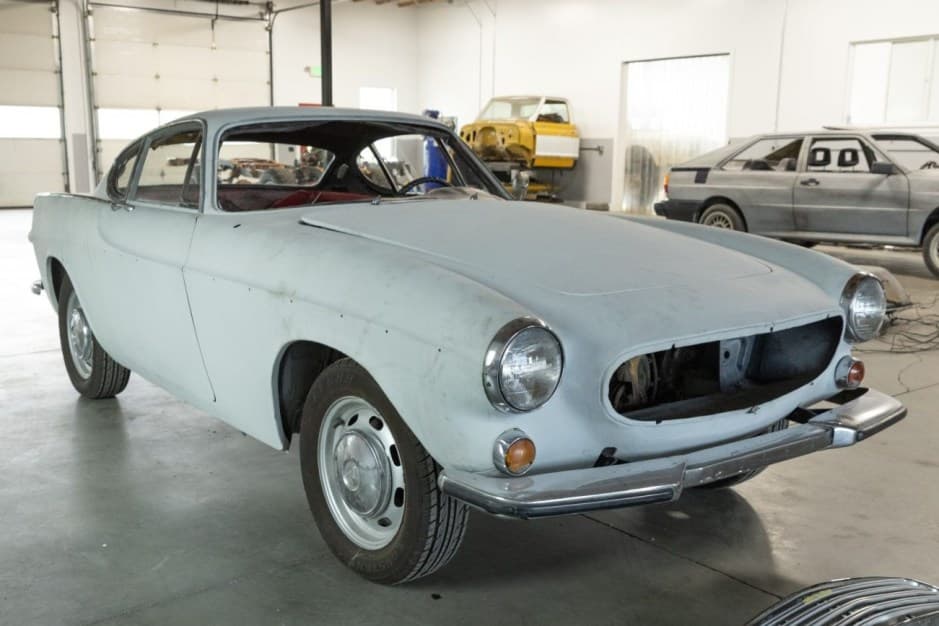 1968 Volvo P1800/1800 sold for $7,999