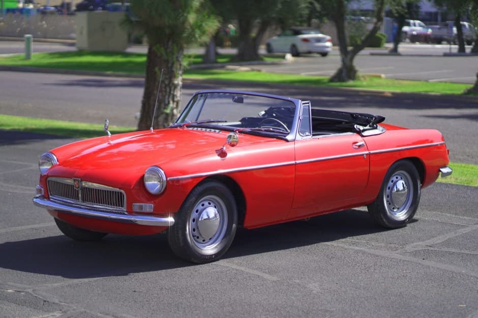 1963 MG MGB sold for $13,000