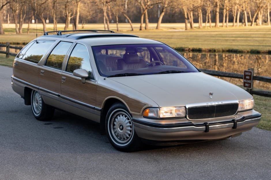 1994 Buick Roadmaster sold for $21,000