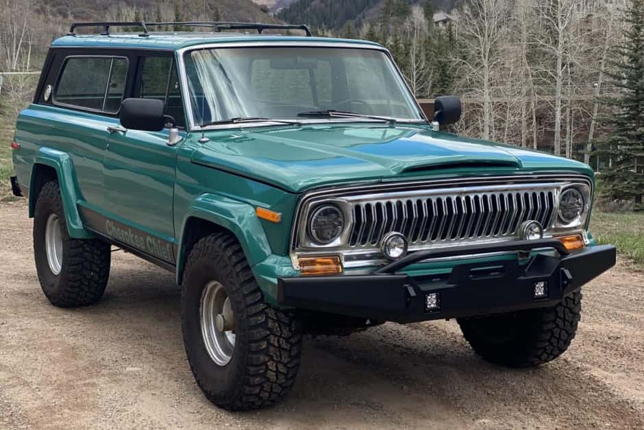 1976 Jeep SJ Cherokee sold for $22,750