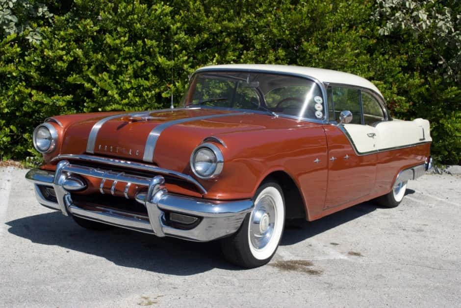 1955 Pontiac Star Chief sold for $12,000