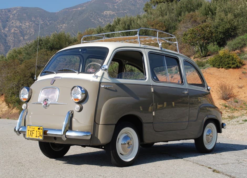 1959 Fiat 600 Multipla sold for $42,000
