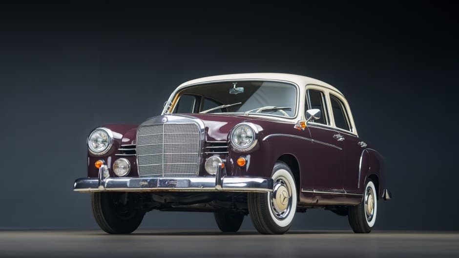 1960 Mercedes-Benz Ponton sold for $19,750
