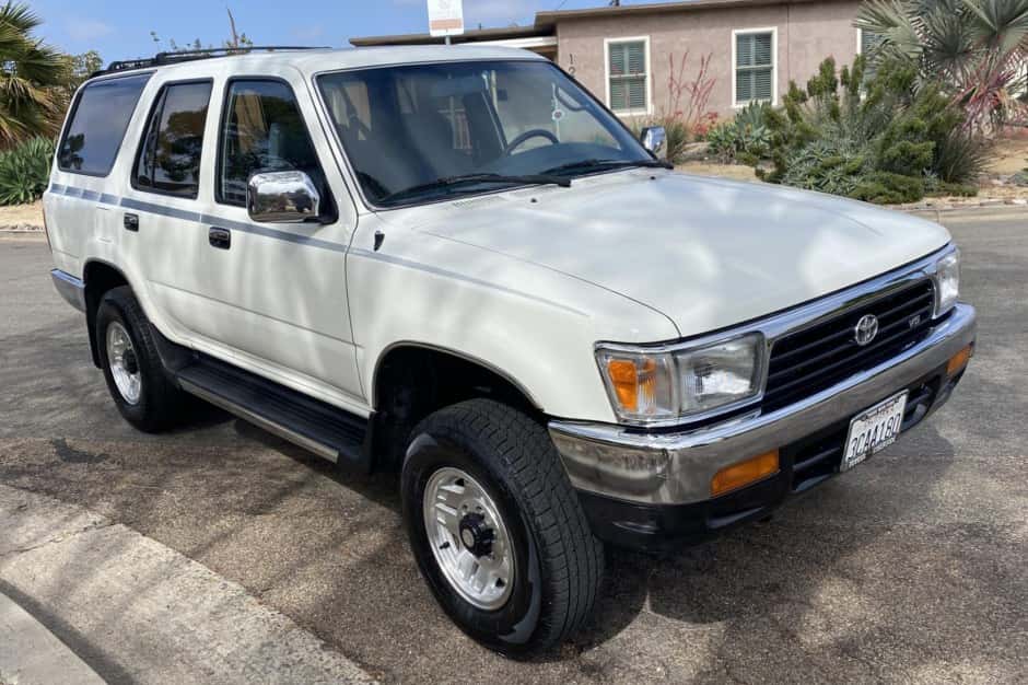 1992 Toyota 4Runner (N120) sold for $7,100
