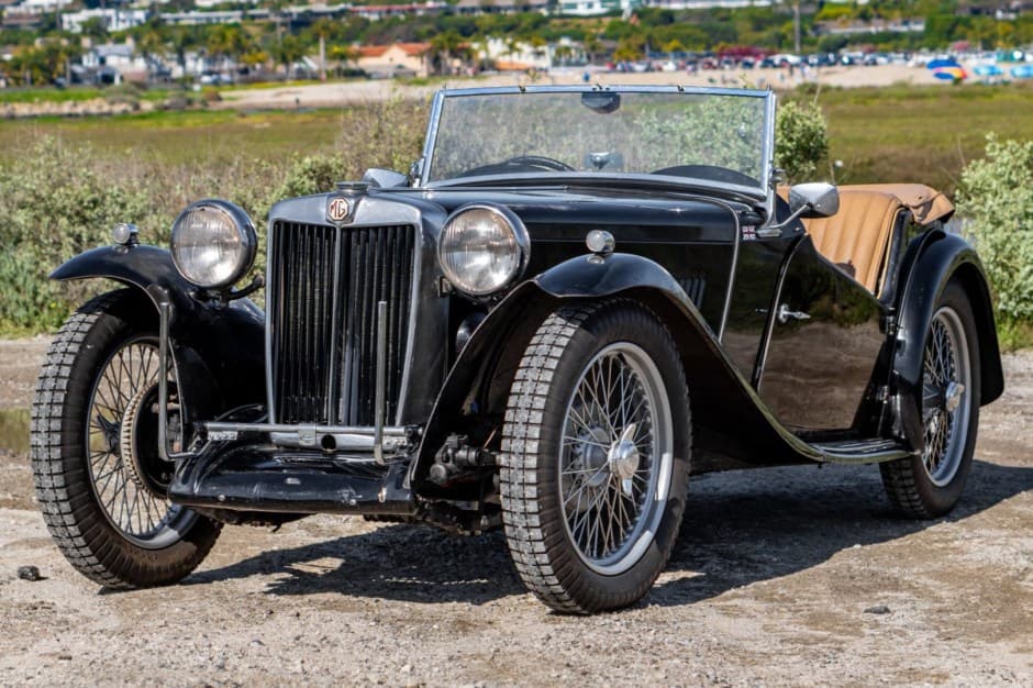 1948 MG TC sold for $16,750