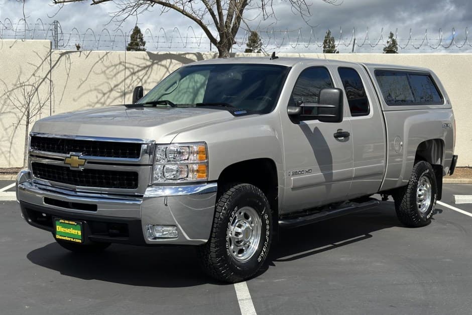 2008 Chevrolet Silverado GMT900 Heavy Duty (2007-2014) sold for $32,500