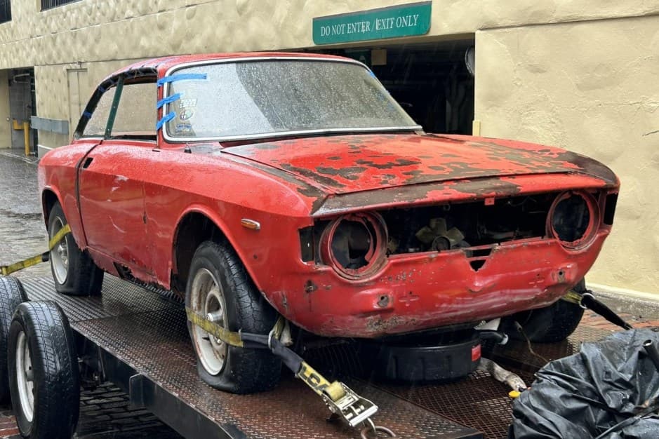 1967 Alfa Romeo 105/115 Series Coupe sold for $5,200