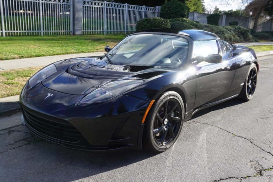 2011 Tesla Roadster sold for $88,009