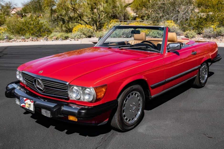 1989 Mercedes-Benz R107 SL sold for $31,000