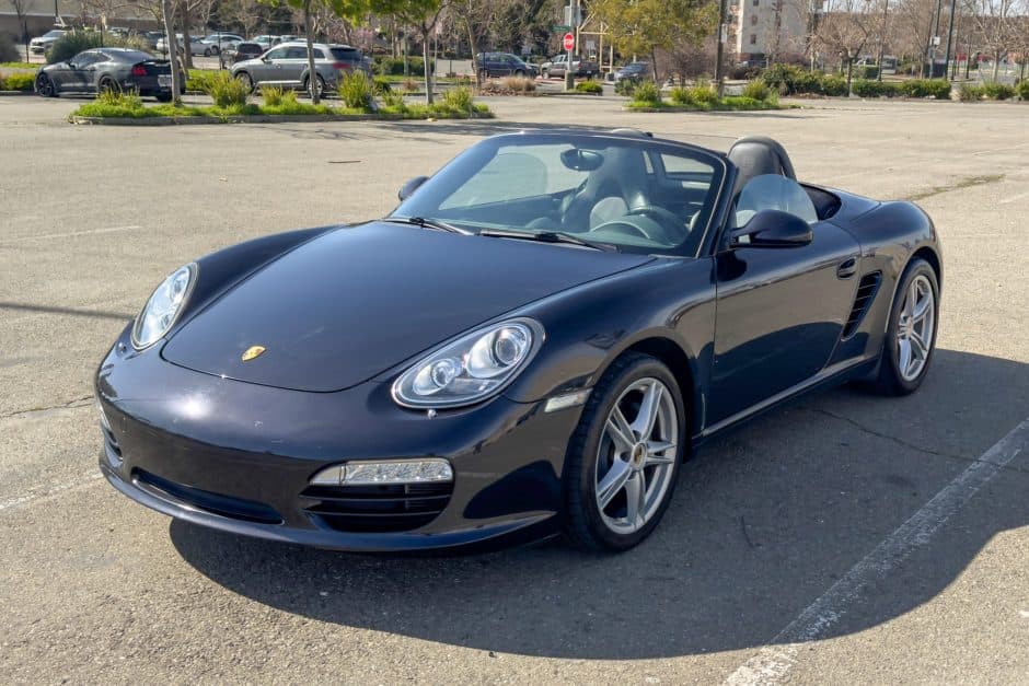 2012 Porsche 987 Boxster sold for $26,500